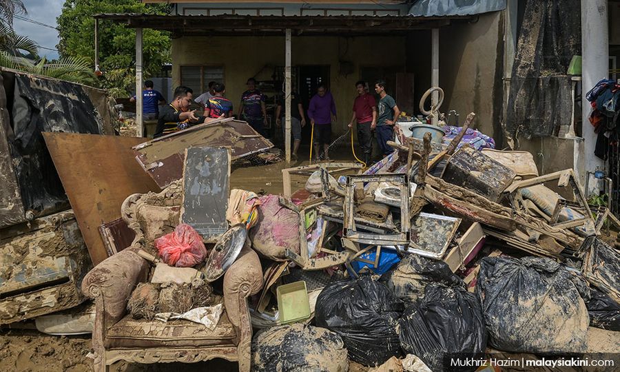Banjir: KDN jangka kumpul 150,000 naskhah al-Quran rosak untuk dilupuskan