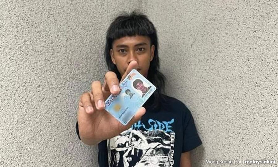 Sabah-born man finally gets MyKad after years of battling red tapes