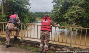 Letih, tiga kali pindah ke  pusat pemindahan
