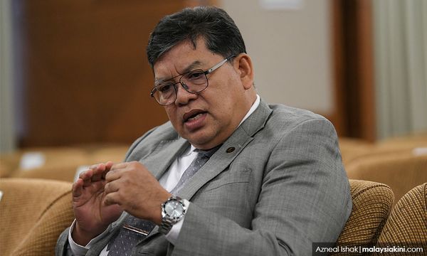 Johari confirms his name among Dewan Rakyat speaker candidates