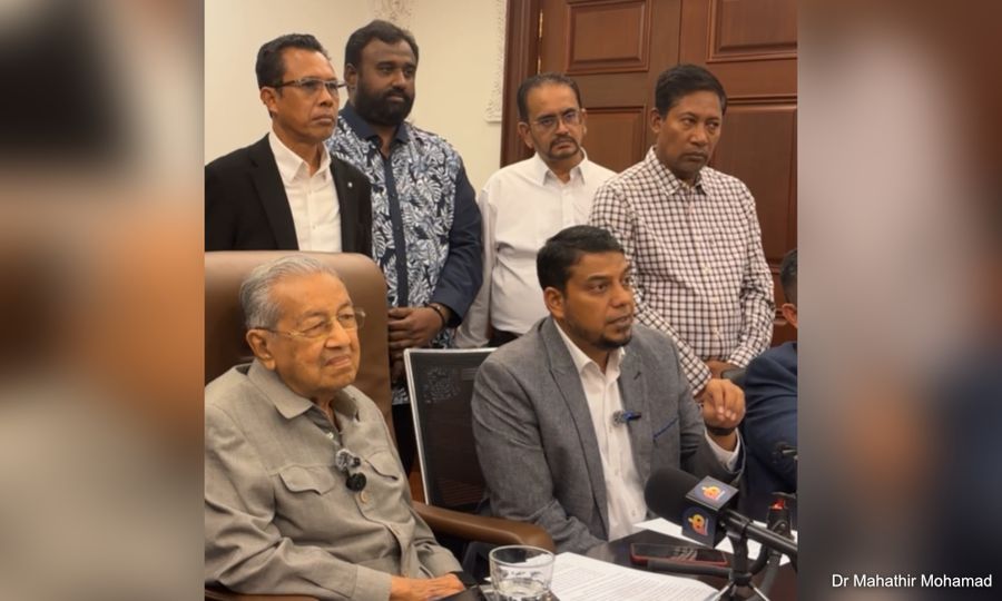 Dr M secretariat urges Anwar to quit over judiciary crisis, mulls legal action