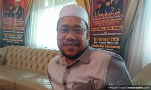 Che Abdullah akui pada mulanya janggal berkempen pakai baju biru
