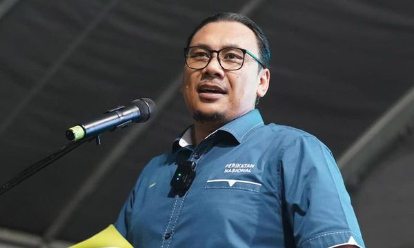 法米贴元首谕令促遵守，伊党反批“政府才玩弄政治”