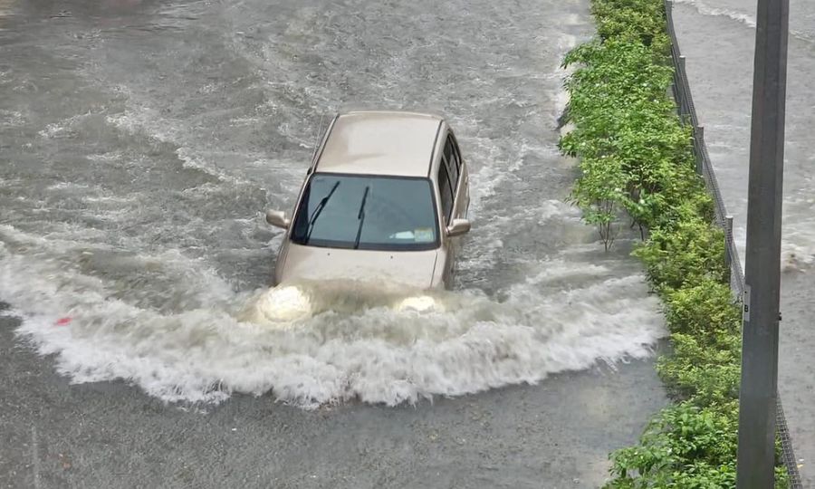 Hujan lebat, lembah Klang dilanda banjir kilat
