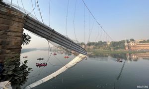 India bridge collapse death toll rises to 141
