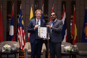 ASEAN Logistics Companies awarded for supporting ASEAN economic integration