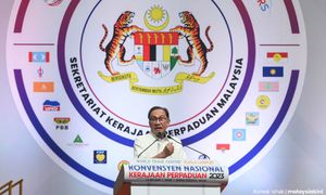 COMMENT | Strong third force needed to challenge political system