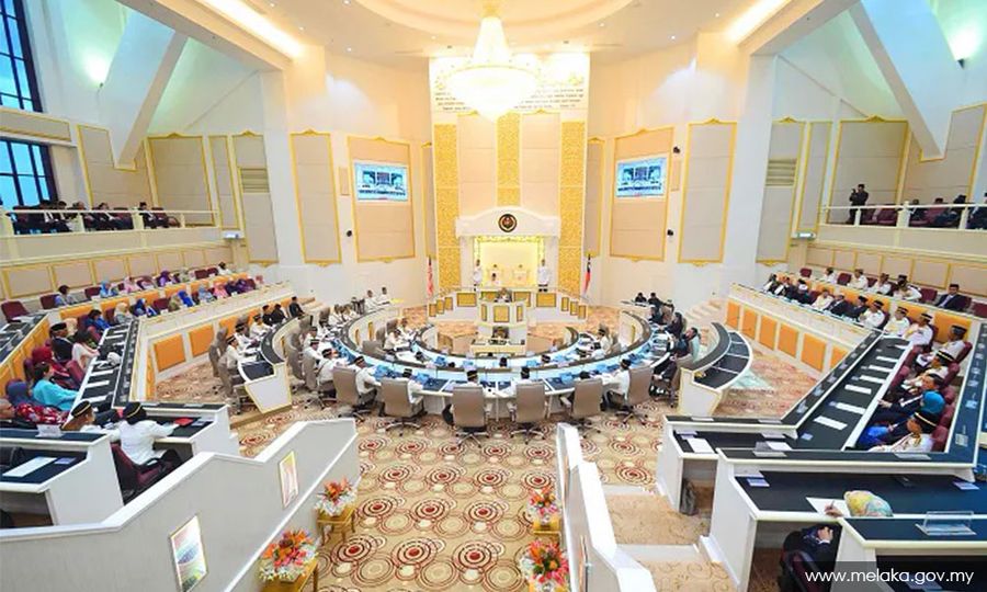 Malacca assembly passes motion on dress code relaxation for reps