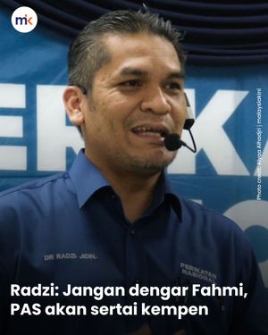 Radzi: Jangan dengar Fahmi, PAS akan sertai kempen