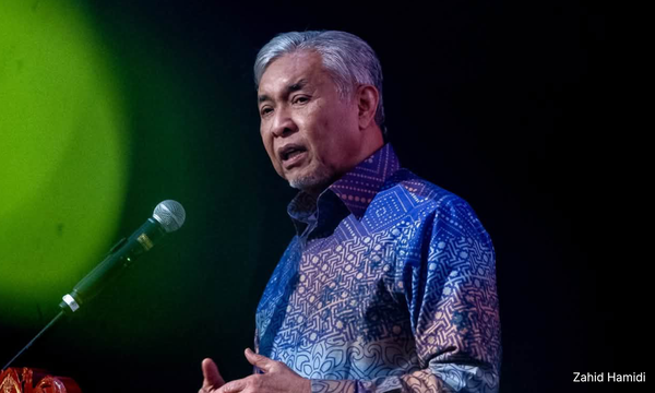 BN-PN pact: Zahid sees path to Putrajaya, Wee fumes as ‘old friends forgotten’