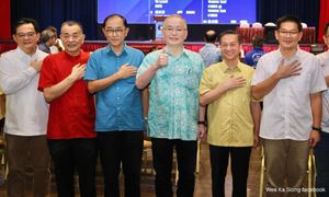 Wee retains MCA presidency with landslide victory