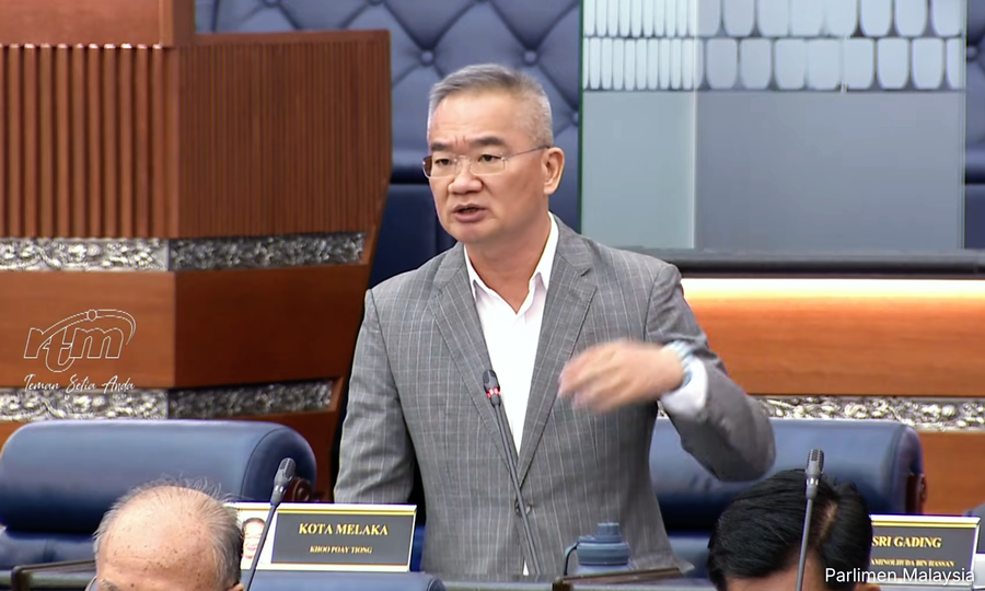 邱培栋阿德里起诉甲政府，挑战官委议员修宪案违宪