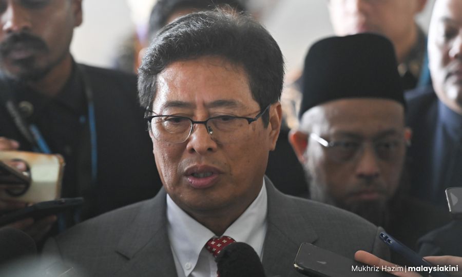 MACC: No plans to arrest Mahathir yet