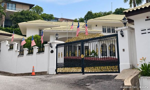 Prison Dept visits Najib's home to assess suitability for house arrest