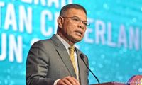 Najib house arrest: Govt still waiting for official pardon notification, says Saifuddin