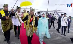 Al-Sultan Abdullah, Tunku Azizah selamat tiba di Pahang