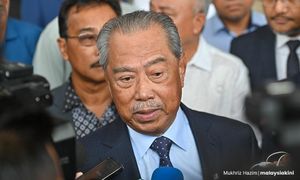 Muhyiddin wants court case stayed due to 'strong public interest'
