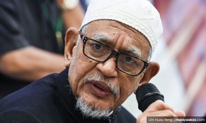 Accused of 'going against Quran', PKR queries Hadi's stand on Constitution