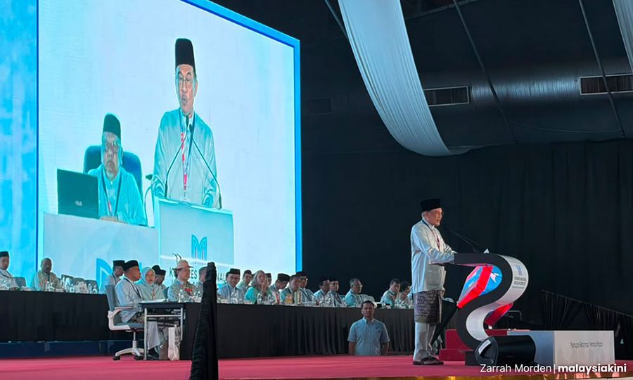 PKR congress: Humbled leaders, 'reform' carrots, and other highlights