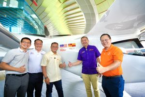 Malaysians get first look at five-seater ‘Flying Taxi’ as Sidec and TCab Tech sign MOU