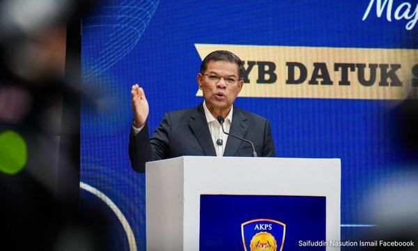 Govt ready to implement new citizenship rules, just waiting for date from Agong - minister