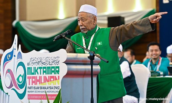 PAS MPs will be fired if they back Anwar, warns leader