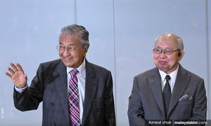 Kit Siang minta Dr M dan Ku Li tolak jadi calon PRU15