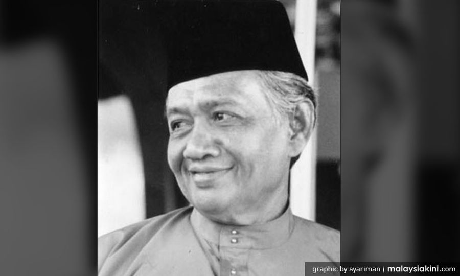 KOMENTAR | Pedagang agama di mata Shahnon