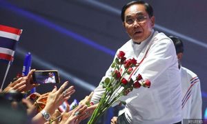 Thai candidates parade through Bangkok before Sunday vote