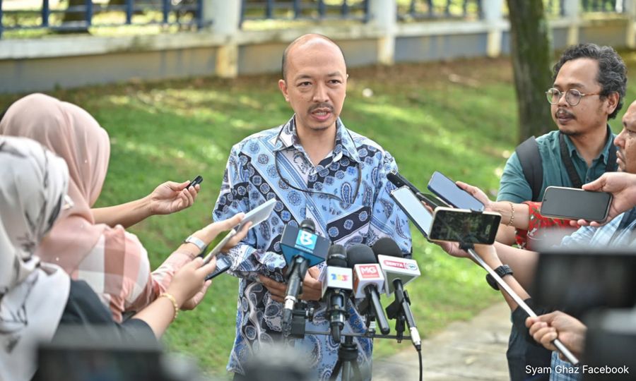 YOURSAY | 'Sesat' J-Kom DG needs guiding light