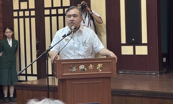 内阁议决“统考+2”升学方案，国语优等和历史及格