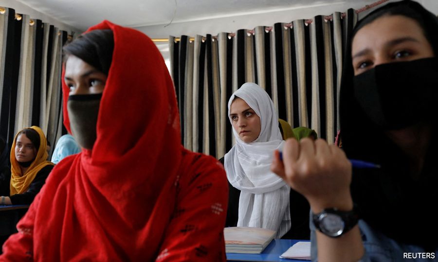 UN tells Afghan staff to stay home as Taliban poised to ban women workers