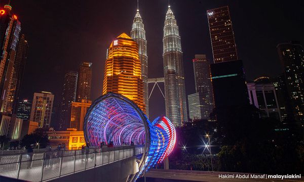 Jalur Gemilang brightens Kuala Lumpur 