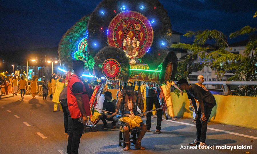 Family preserves art of peacock 'kavadi' for Thaipusam