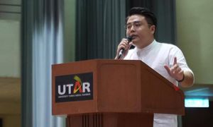 “不谴责理发店指南却怪顾客”，社青批民政自我矮化