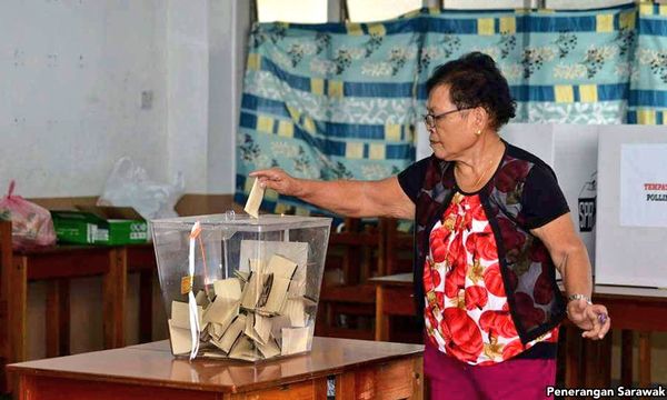 选民可登入选委会官网，查看投票中心与时间   