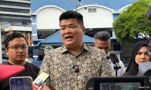 Video hantar wang ke Afrika: Albert lapor polis gesa siasat Anwar, Farhash