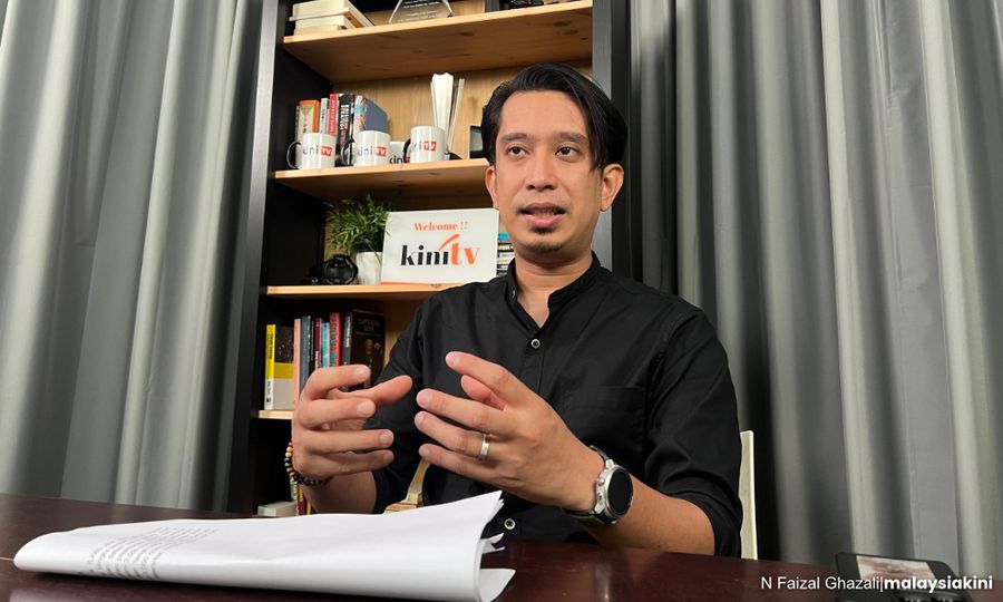 Nurul Izzah brings 'momentum wave' like Rafizi did, Adam says