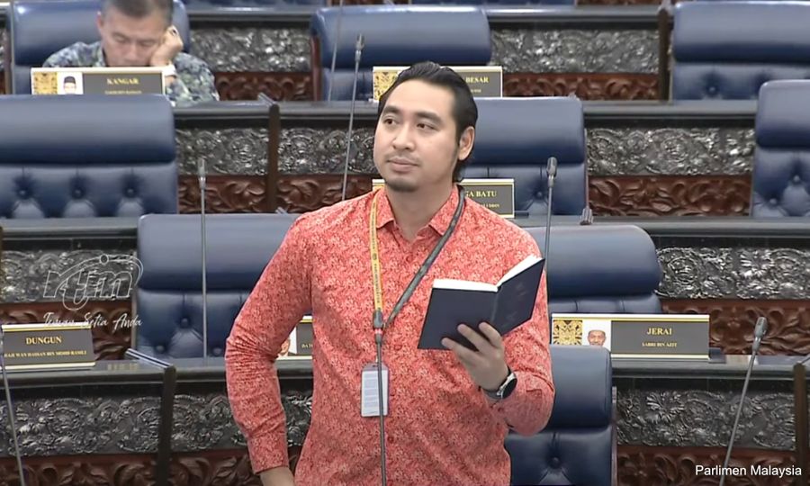 Wan Fayhsal tarik balik gelaran 'penjilat', tapi minta kekalkan 'pengampu'