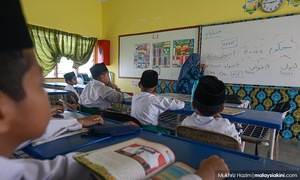 COMMENT | Unwise to increase salaries of all teachers