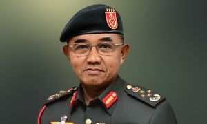 末尼占受委第23任武装部队首长