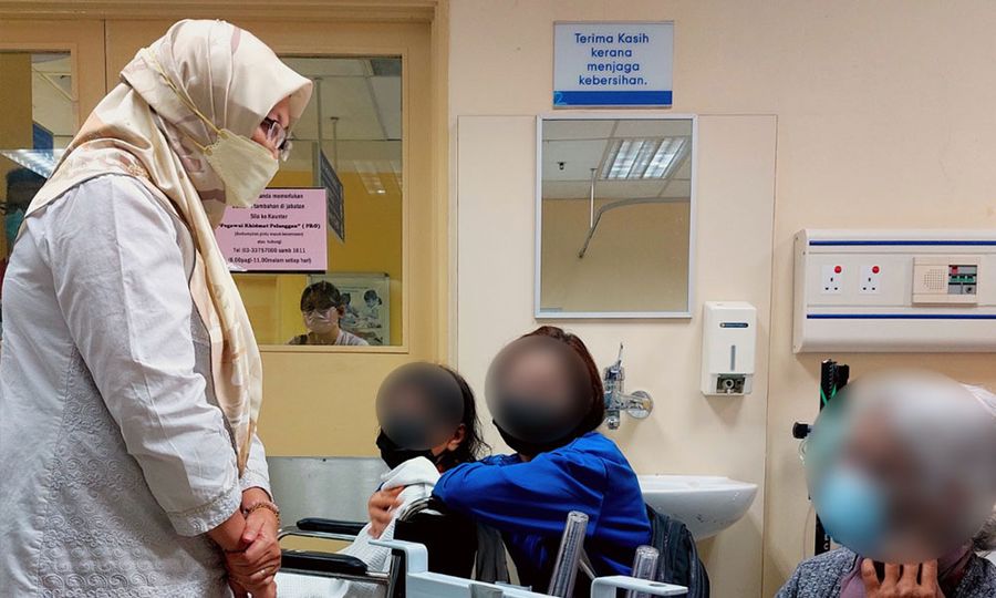 Buat lawatan mengejut, menteri nak kurangkan masa menunggu di HTAR