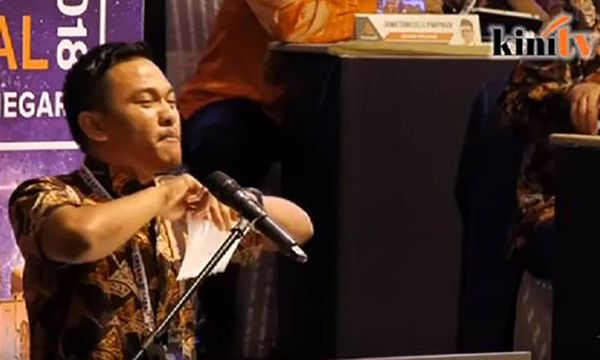 警惕希盟宣言不能跳票，诚青代表撕纸反映民怨