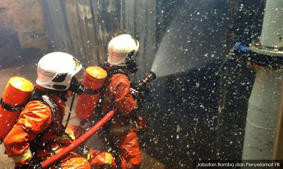 30 rumah kampung air musnah kebakaran di Tawau