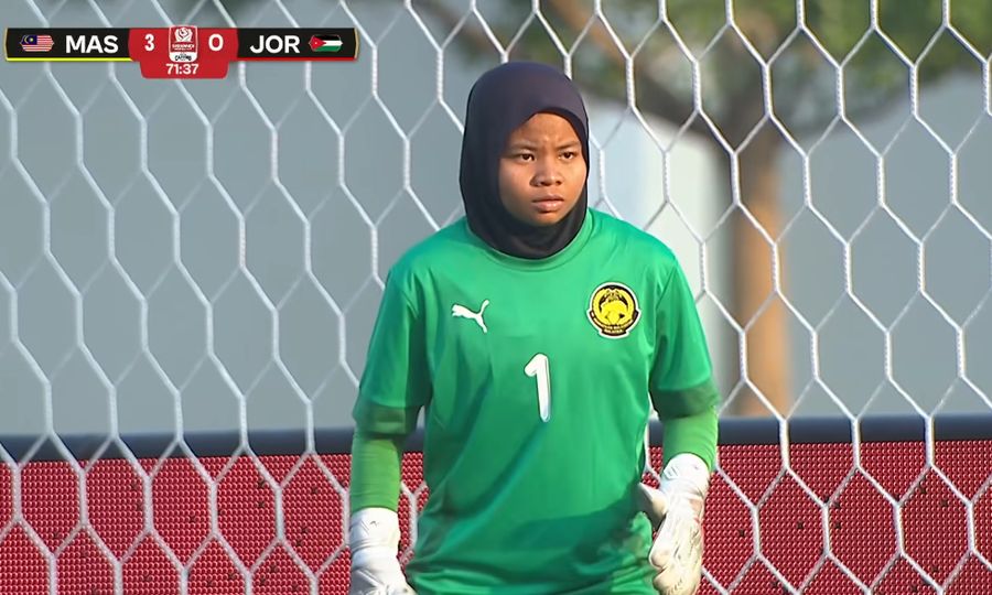 Petualangan Putri Aina: Dari bayi pramatang, tomoi ke penjaga gol B17
