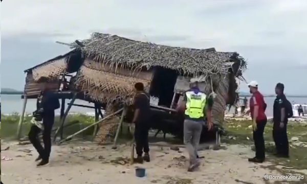 Rep: Demolished sea nomad houses built in gazetted marine park