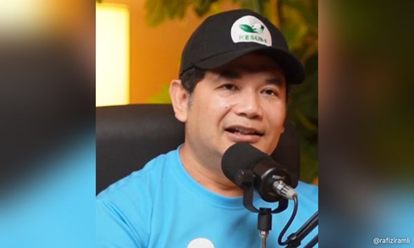 Rafizi: RM1 Fleximart detergent outshines Albert's washing machines