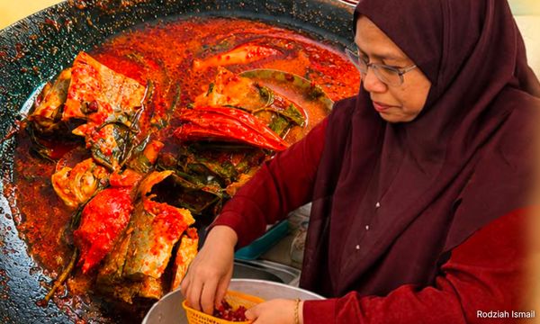 Asam pedas and 'betrayal': Ampang MP resorts to cooking after stripped of funds