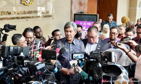 'Ask me about tourism' - Tok Mat dodges Dubai Move poser