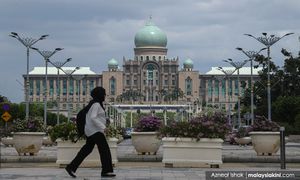 Bersih: Unacceptable for those facing court cases to be in cabinet